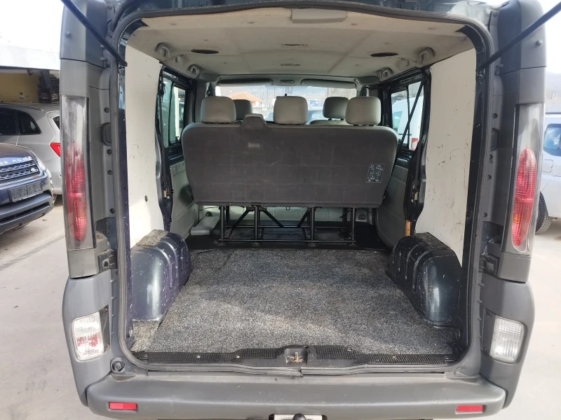 Opel Vivaro 1.9dti, снимка 11 - Бусове и автобуси - 49067518