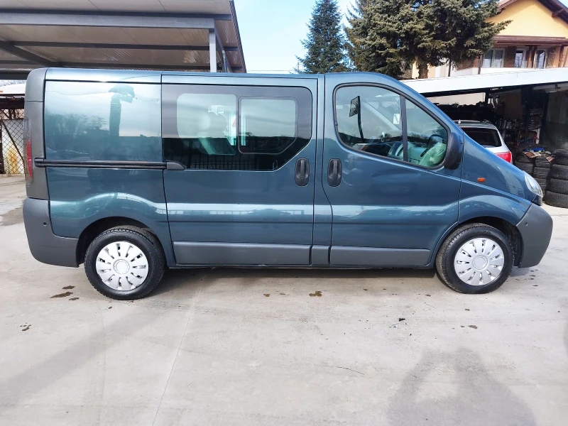 Opel Vivaro 1.9dti, снимка 3 - Бусове и автобуси - 49067518