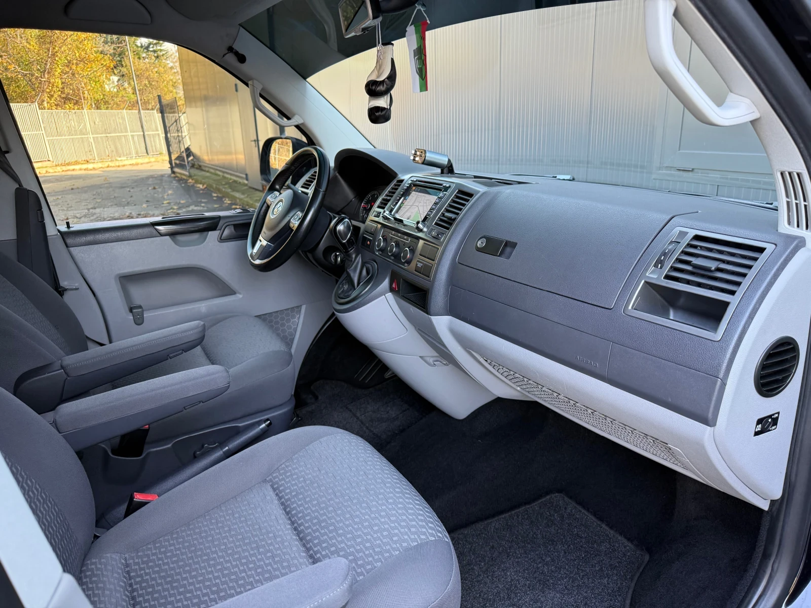 VW Transporter 2.0TDI BiTDI/LONG/DSG - изображение 9