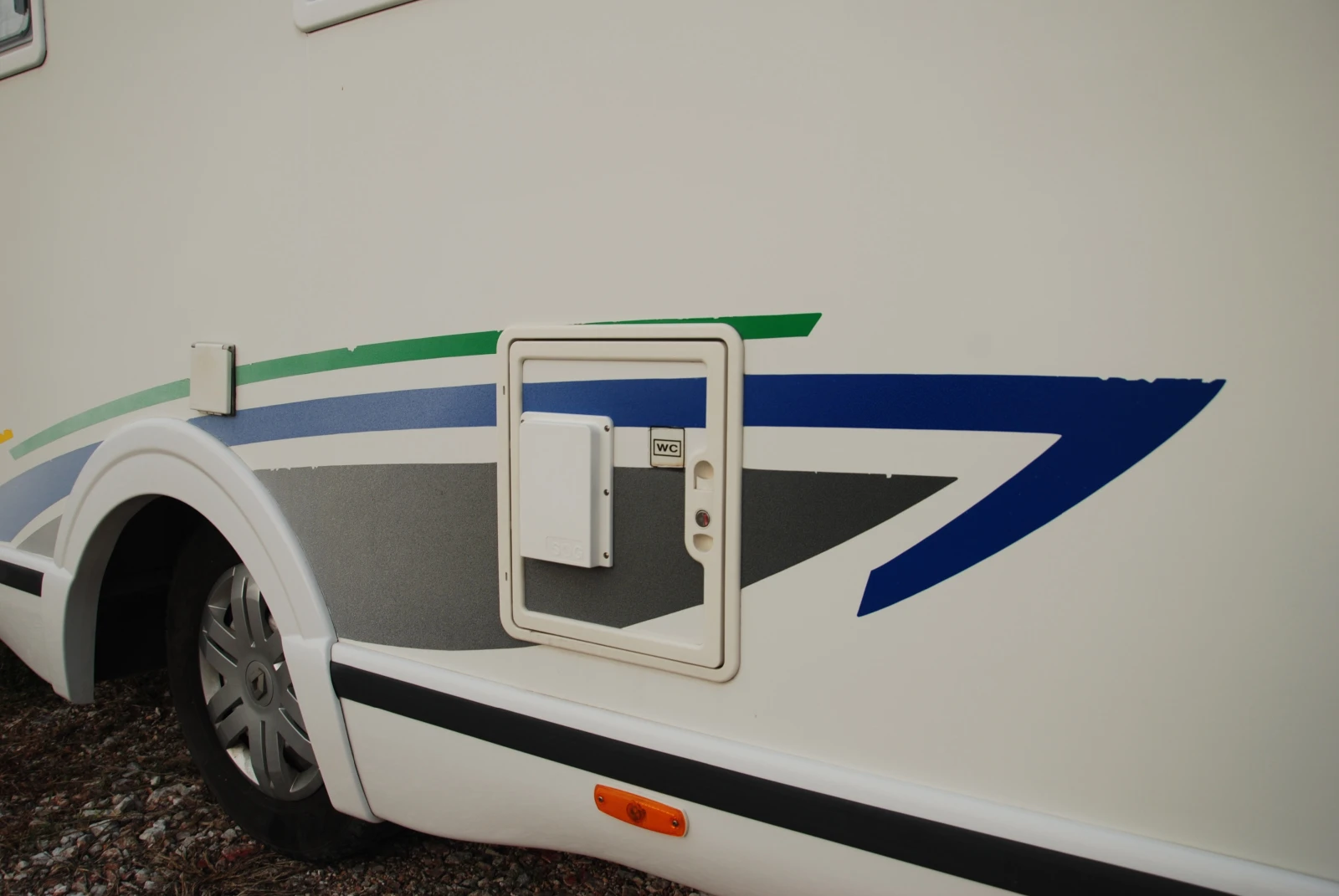 Кемпер Chausson Renault Master 3.0 Diesel, снимка 7 - Каравани и кемпери - 55220972