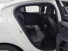 Jaguar XE 20T Prestige, снимка 12
