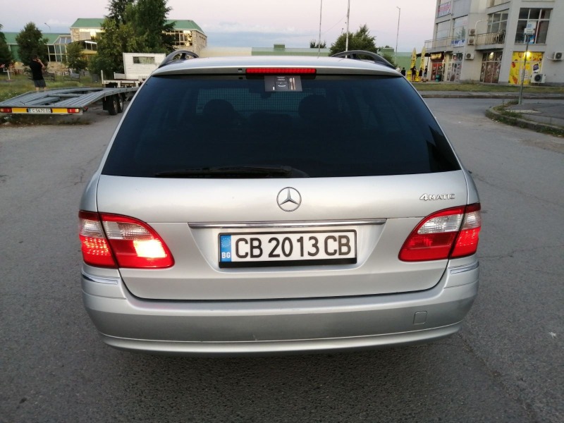 Mercedes-Benz E 240, снимка 3 - Автомобили и джипове - 44827579