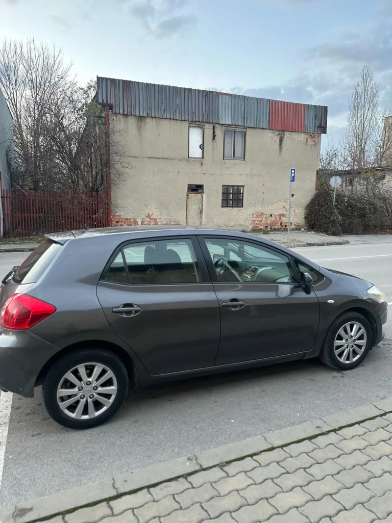 Toyota Auris, снимка 5 - Автомобили и джипове - 48080121