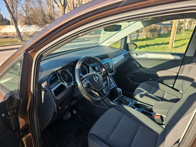 VW Touran 2.0 150kc., снимка 8 - Автомобили и джипове - 48736230