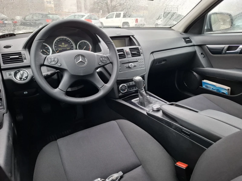 Mercedes-Benz C 220 2.2CDI, снимка 8 - Автомобили и джипове - 49315679