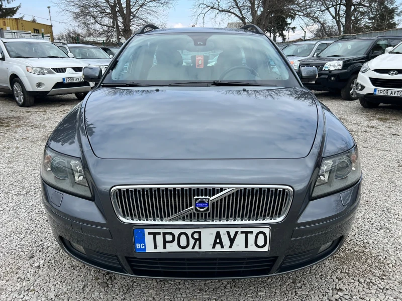 Volvo V50 2.4i* АВТОМАТИК* ШВЕЙЦАРИЯ* КОЖА* , снимка 2 - Автомобили и джипове - 49316993