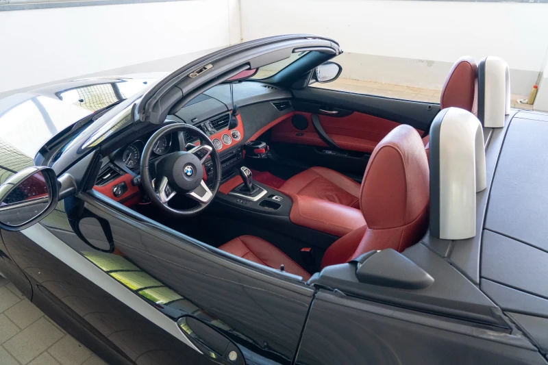 BMW Z4 sDrive18i , снимка 9 - Автомобили и джипове - 52614885