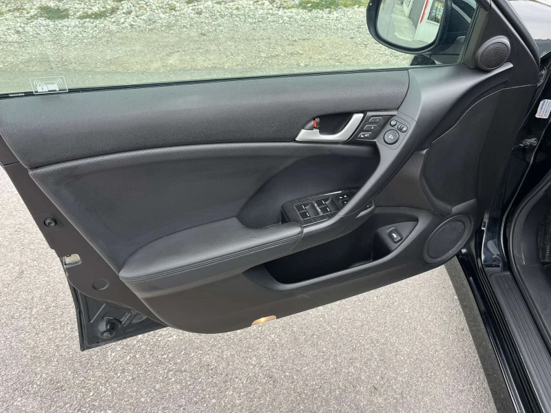 Honda Accord 2.4I-VTEC 201кс АВТОМАТ КОЖА АВТОПИЛОТ ПЕРФЕКТНА, снимка 7 - Автомобили и джипове - 51204241