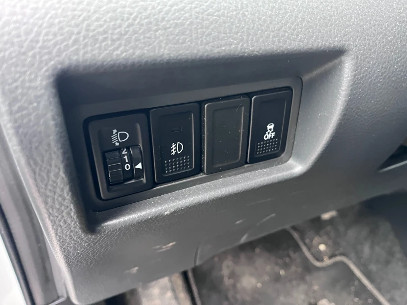 Suzuki Swift 1.2i - АВТОМАТИК, снимка 13 - Автомобили и джипове - 53027019