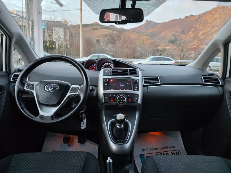 Toyota Verso 2.0 D4D KATO HOBA , снимка 10 - Автомобили и джипове - 53037918