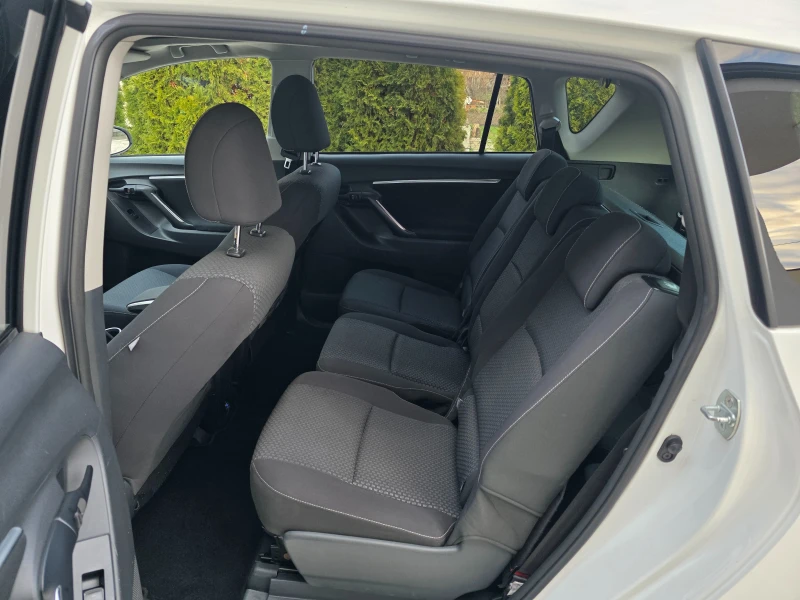 Toyota Verso 2.0 D4D KATO HOBA , снимка 9 - Автомобили и джипове - 53037918