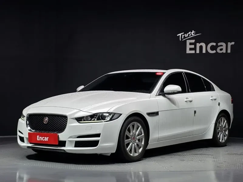 Jaguar XE 20T Prestige