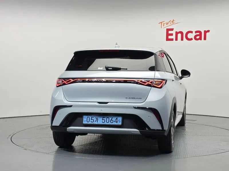 BYD Dolphin САМО 30% АВАНС, снимка 4 - Автомобили и джипове - 56223381