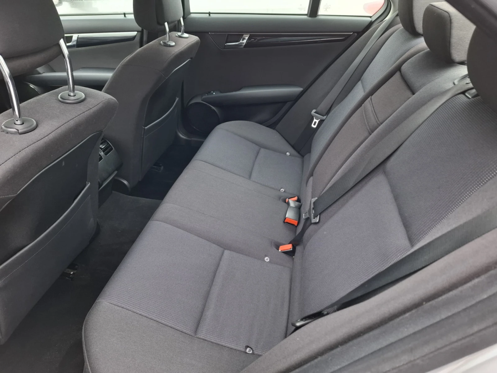 Mercedes-Benz C 220 2.2CDI - изображение 10