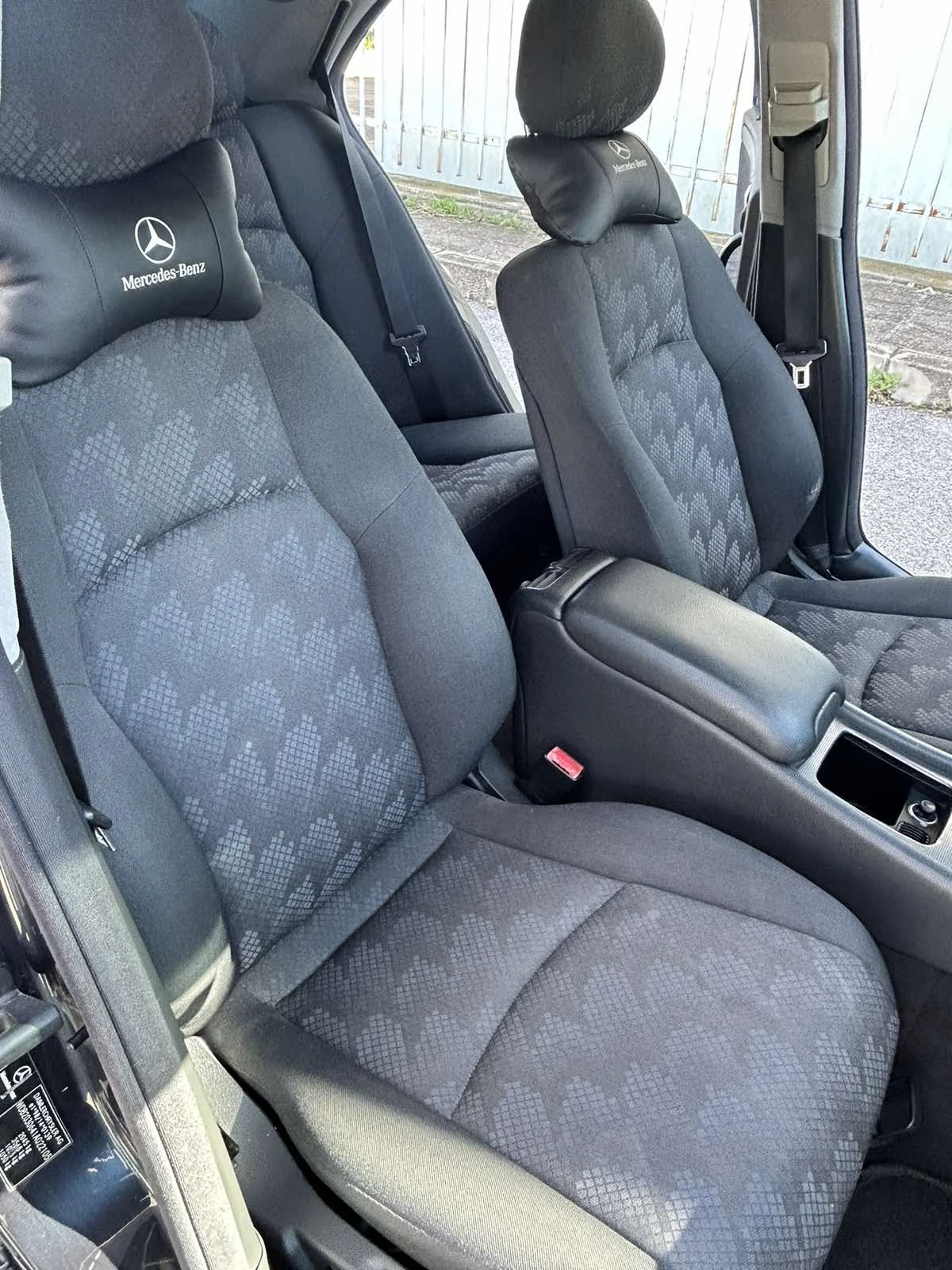 Mercedes-Benz C 320  - изображение 9