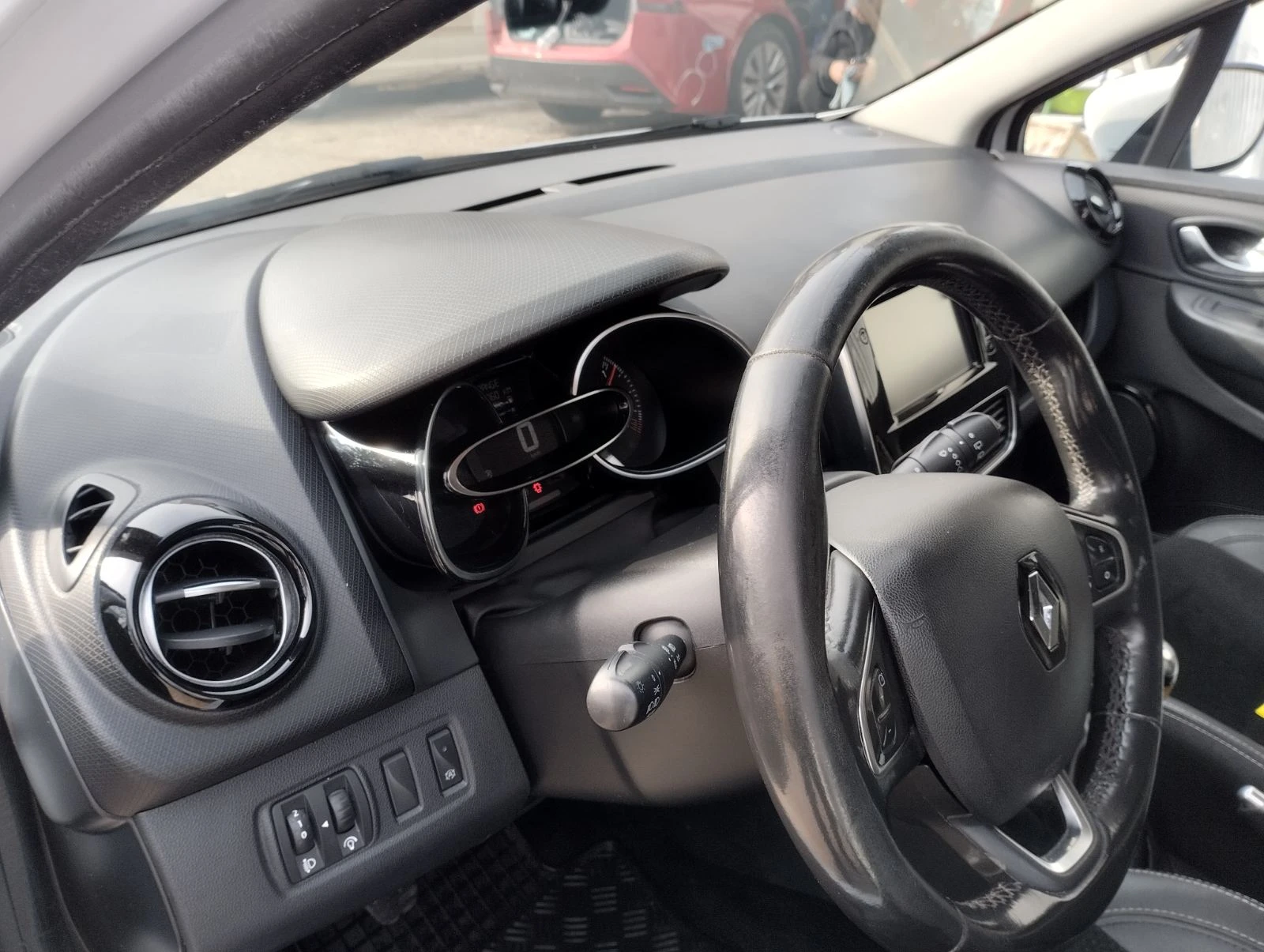 Renault Clio 1, 5 dci, снимка 8 - Автомобили и джипове - 53765761