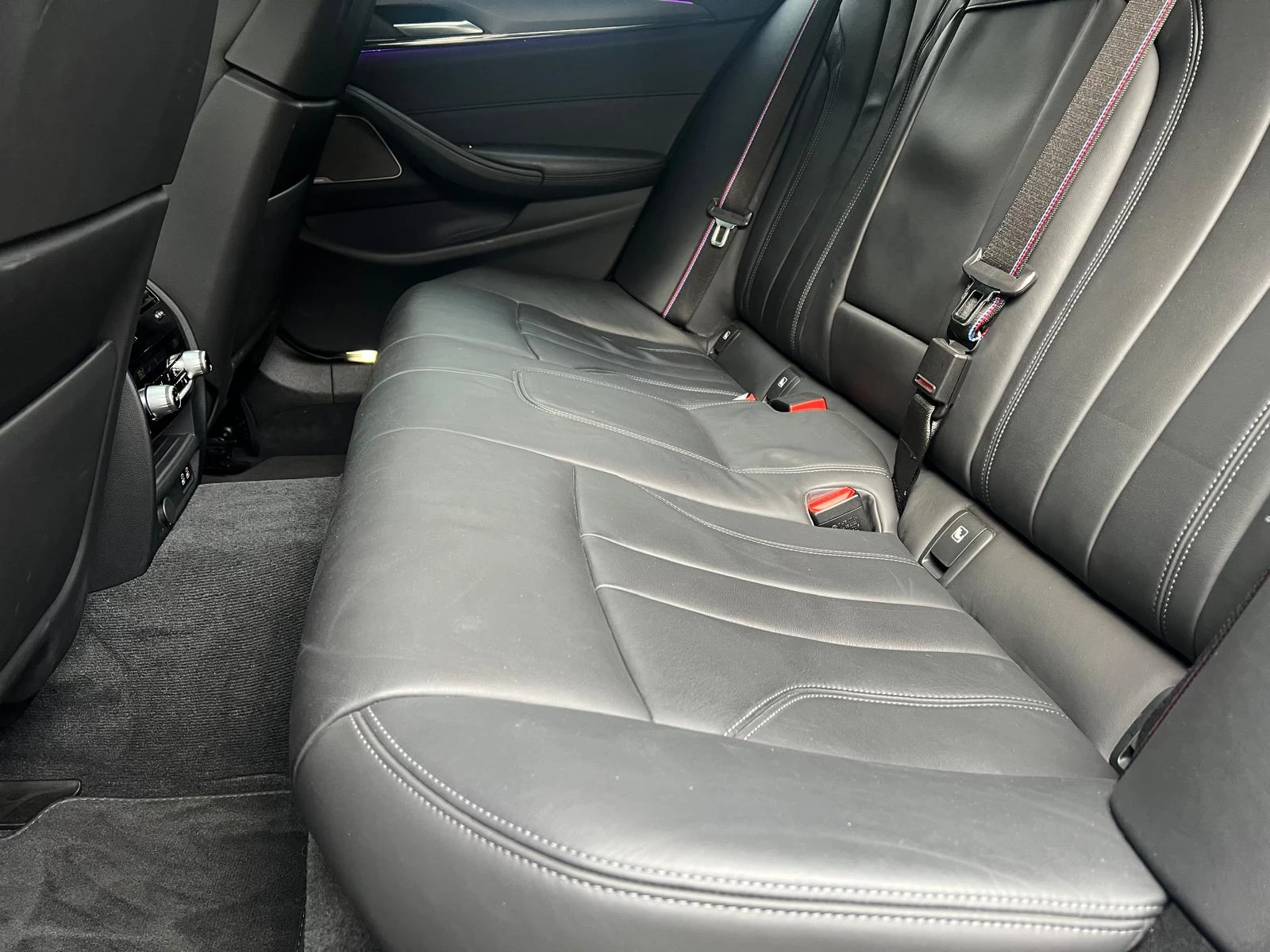 BMW M5 Competition LCI, снимка 7 - Автомобили и джипове - 53836567