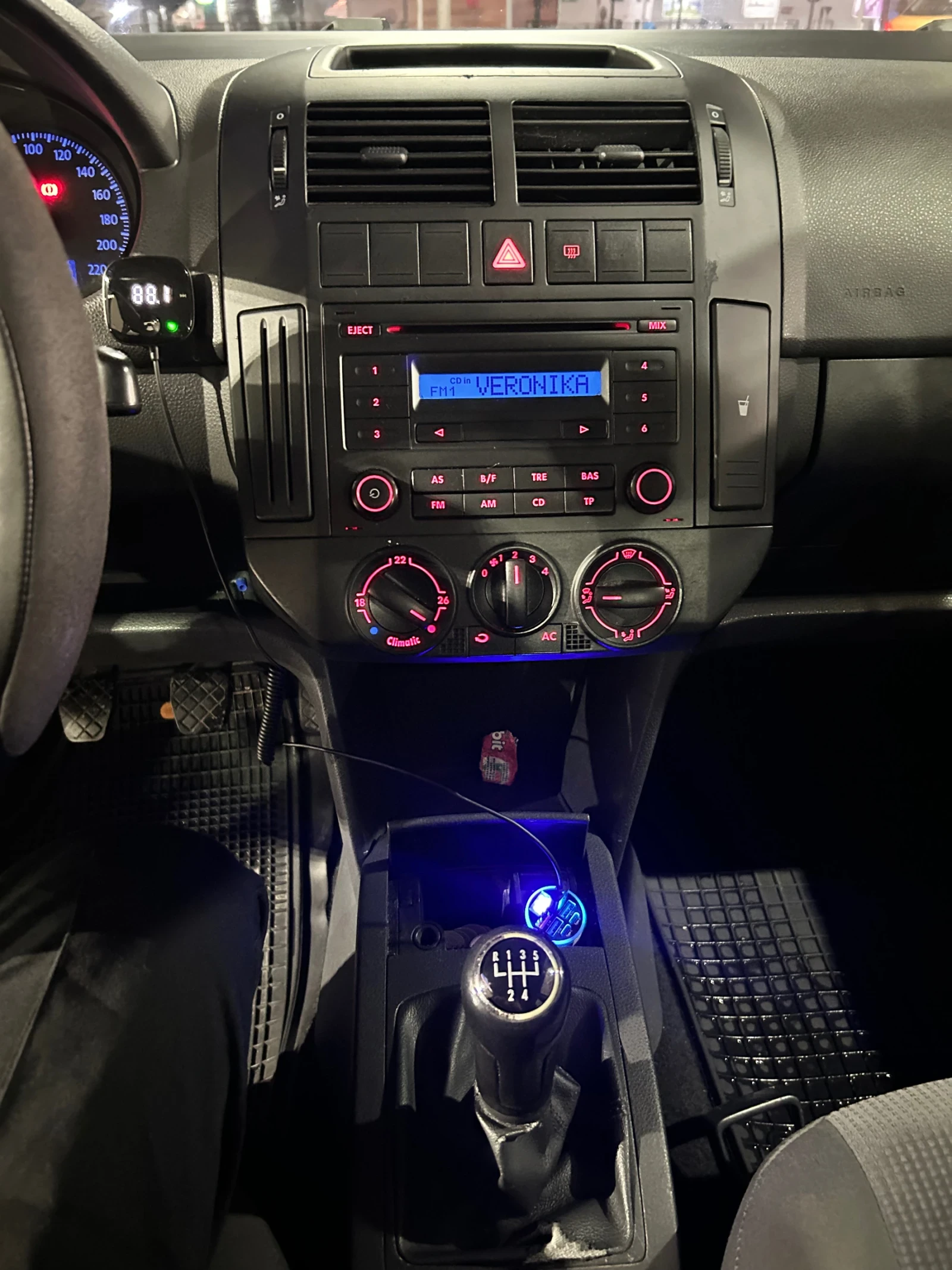 VW Polo VW Polo 1.4 TDI НОВ ВНОС !, снимка 13 - Автомобили и джипове - 54077986