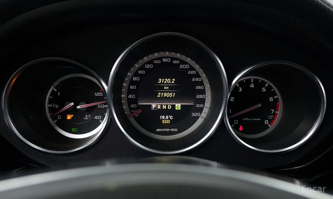 Mercedes-Benz CLS 63 AMG * BURMESTER* ОБДУХВАНЕ* ШИБИДАХ* ПОДГРЕВ* , снимка 7 - Автомобили и джипове - 54108680