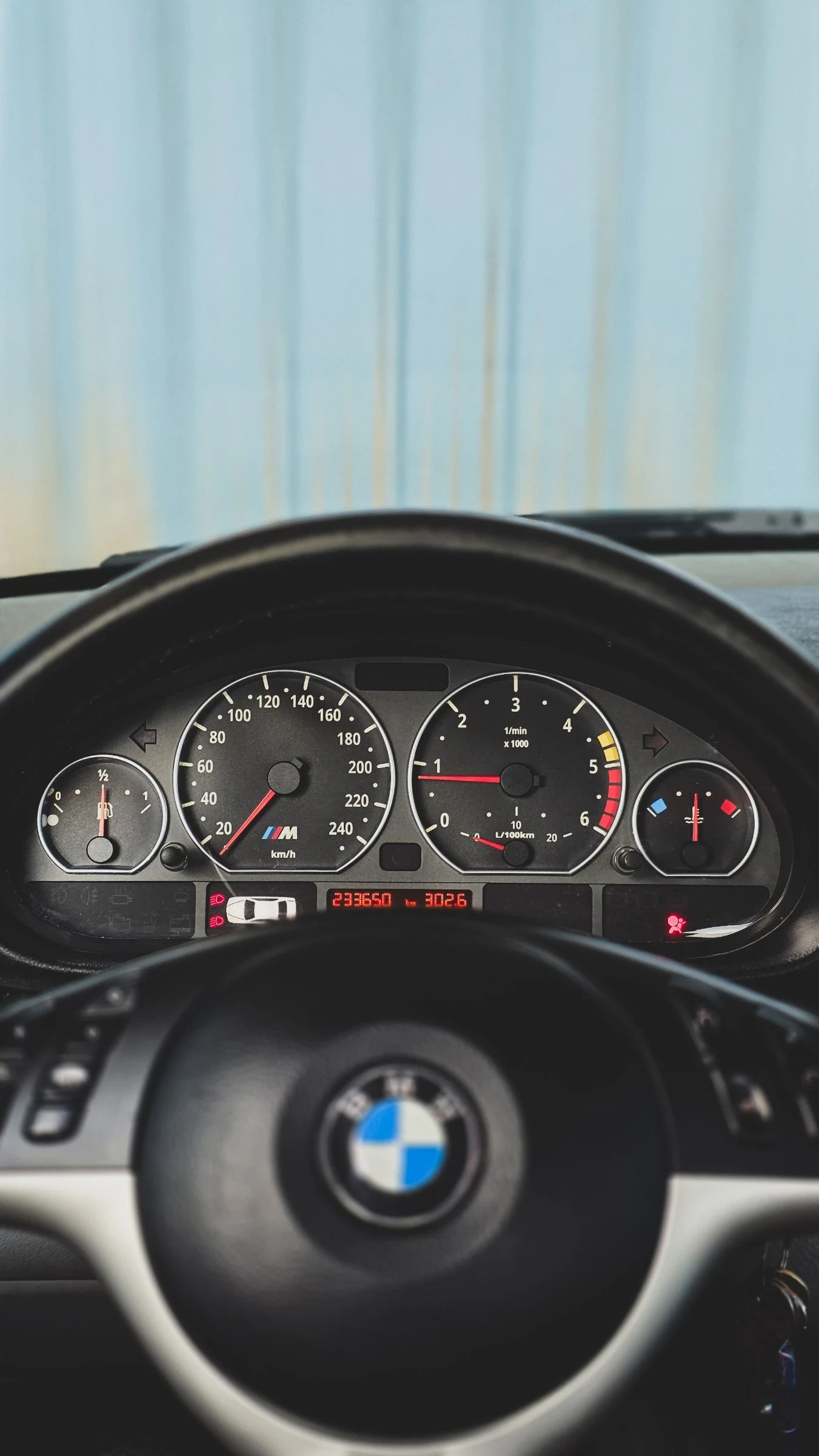 BMW 320, снимка 16 - Автомобили и джипове - 54196822