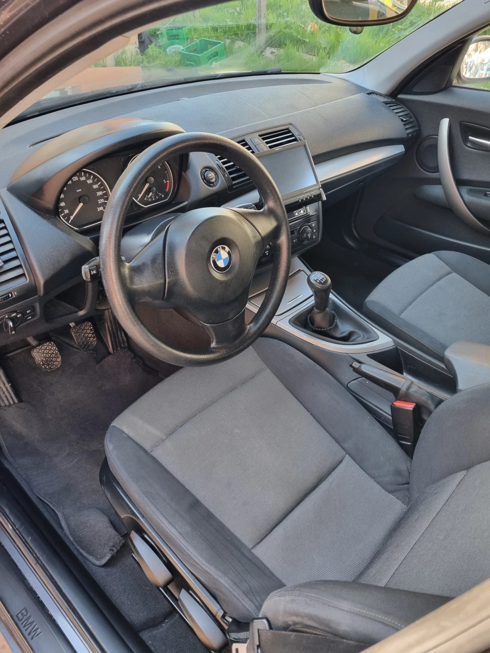 BMW 118 1.8d, снимка 8 - Автомобили и джипове - 54319338