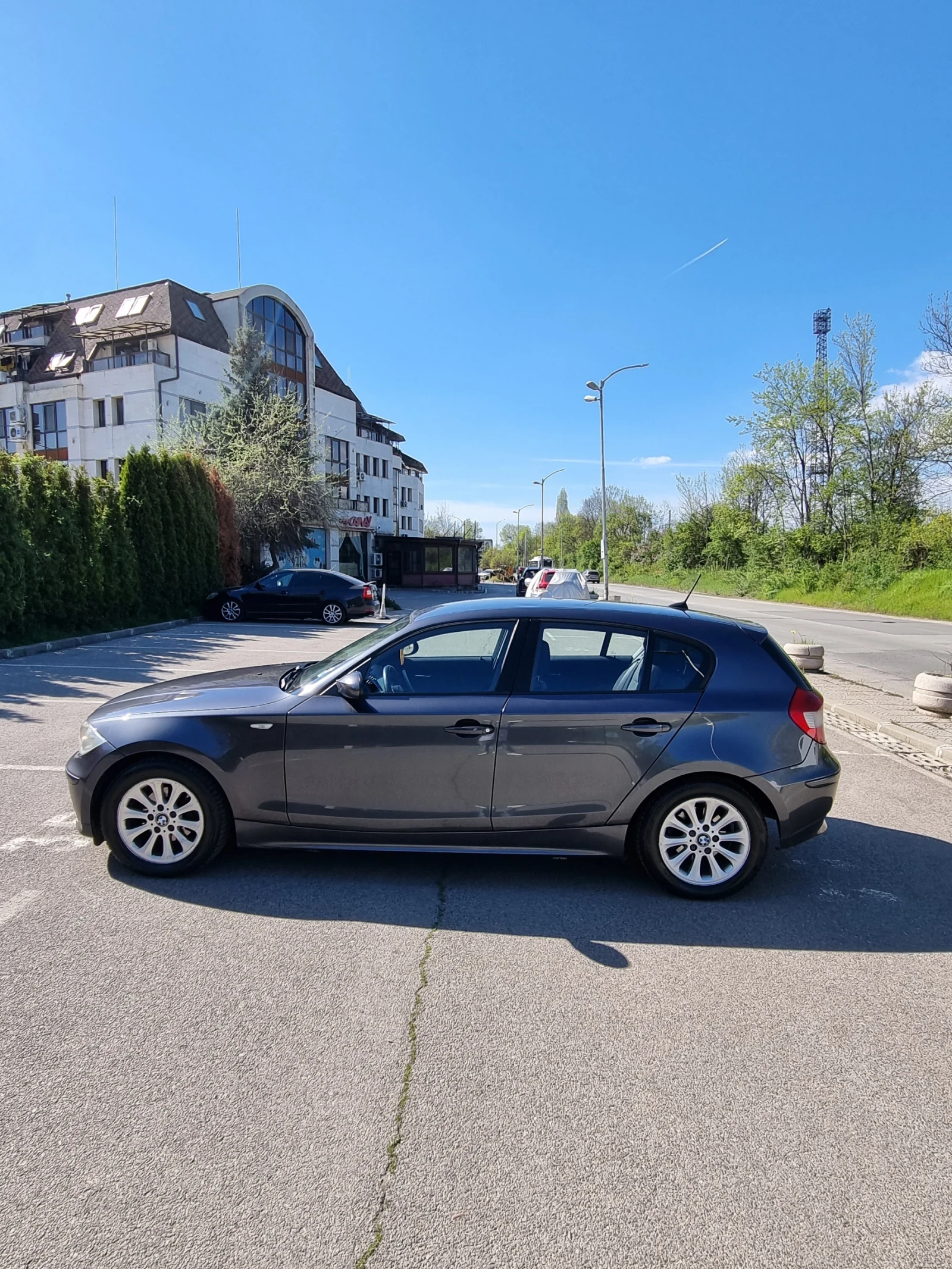 BMW 118 1.8d, снимка 7 - Автомобили и джипове - 54319338