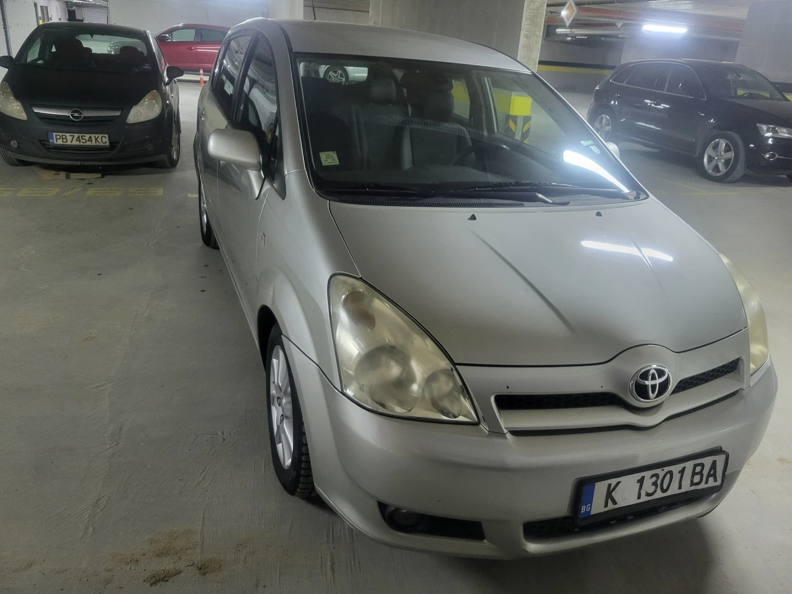 Toyota Corolla verso, снимка 4 - Автомобили и джипове - 54555664