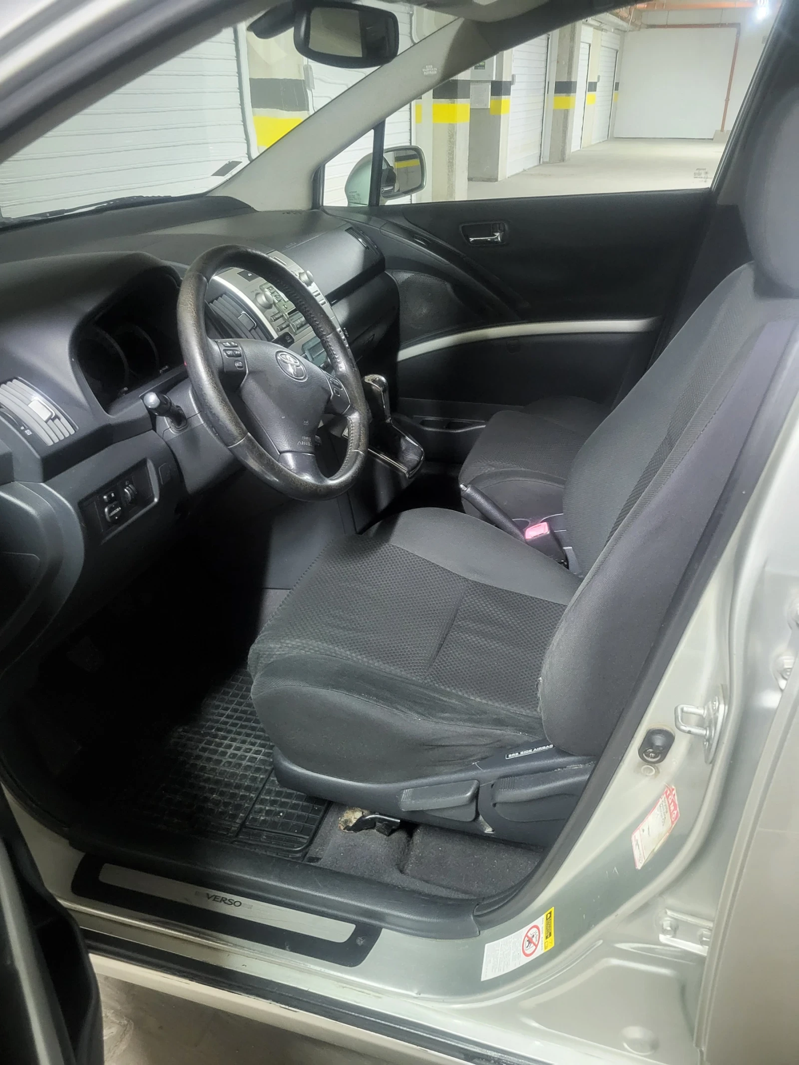 Toyota Corolla verso, снимка 3 - Автомобили и джипове - 54555664
