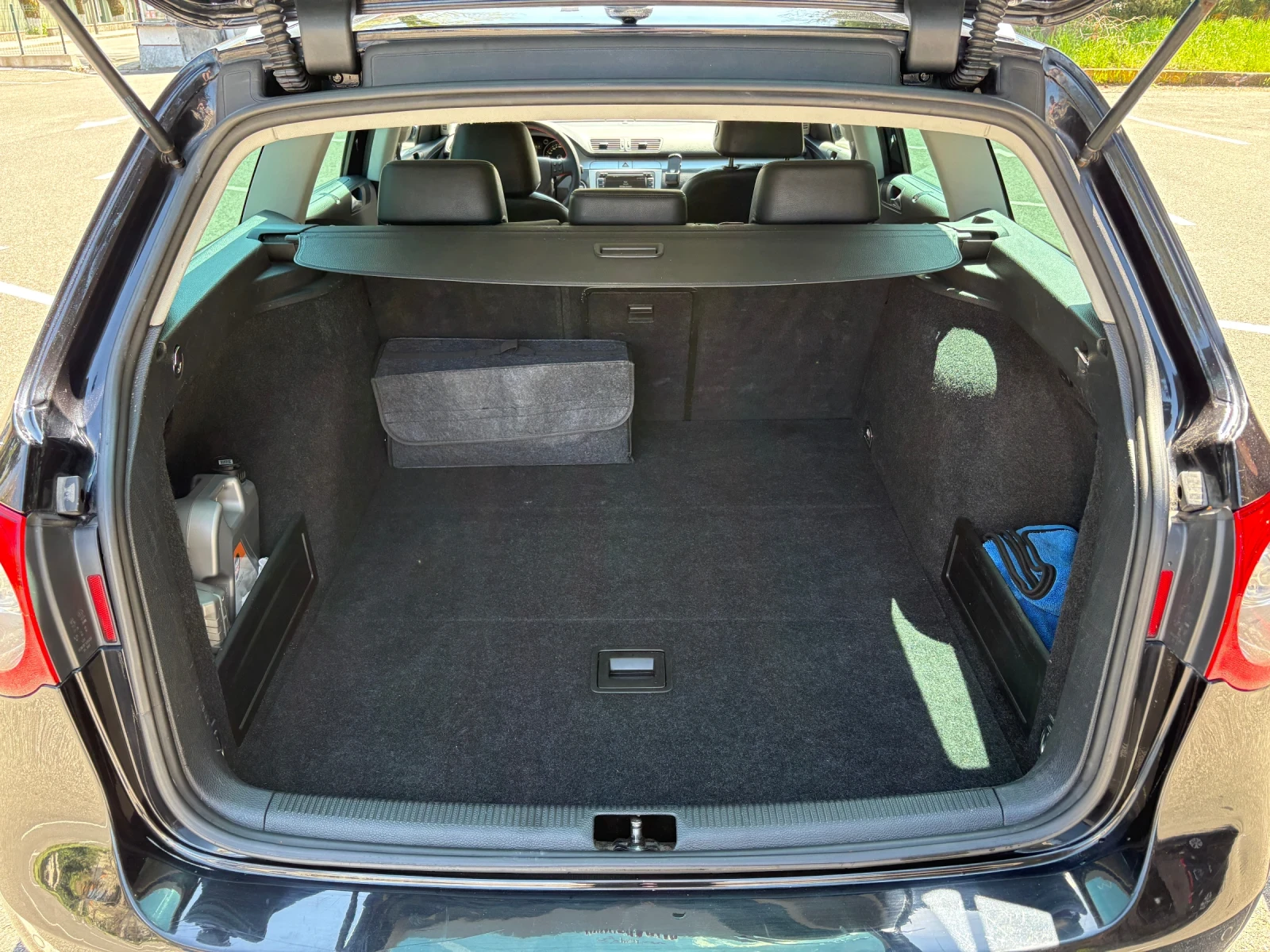 VW Passat 2.0 TDI, снимка 17 - Автомобили и джипове - 54804324