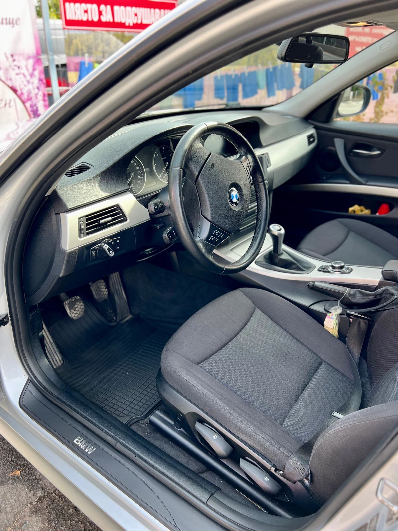 BMW 318 2.0d, снимка 3 - Автомобили и джипове - 54815215