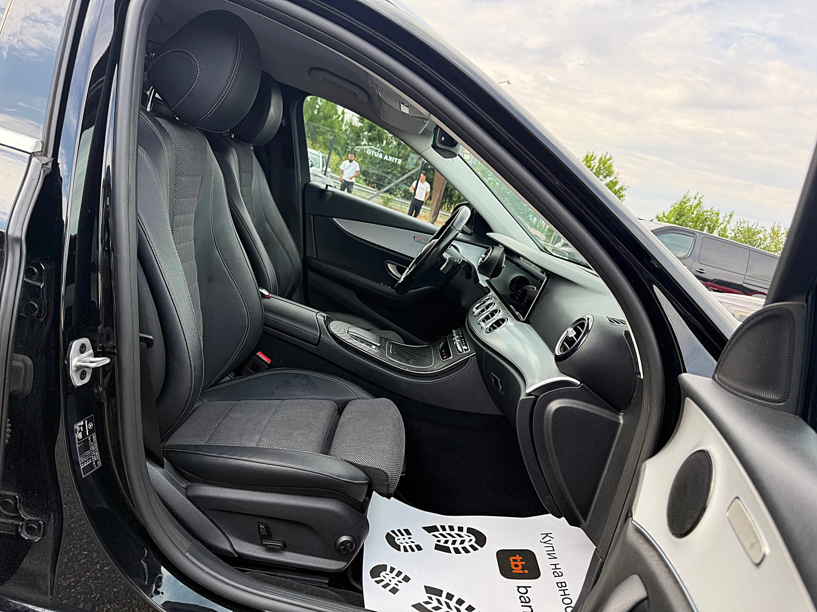 Mercedes-Benz E 200 DISTRONIK-LED-BIXENON-KAMERA-9скорости-3D, снимка 13 - Автомобили и джипове - 55017224