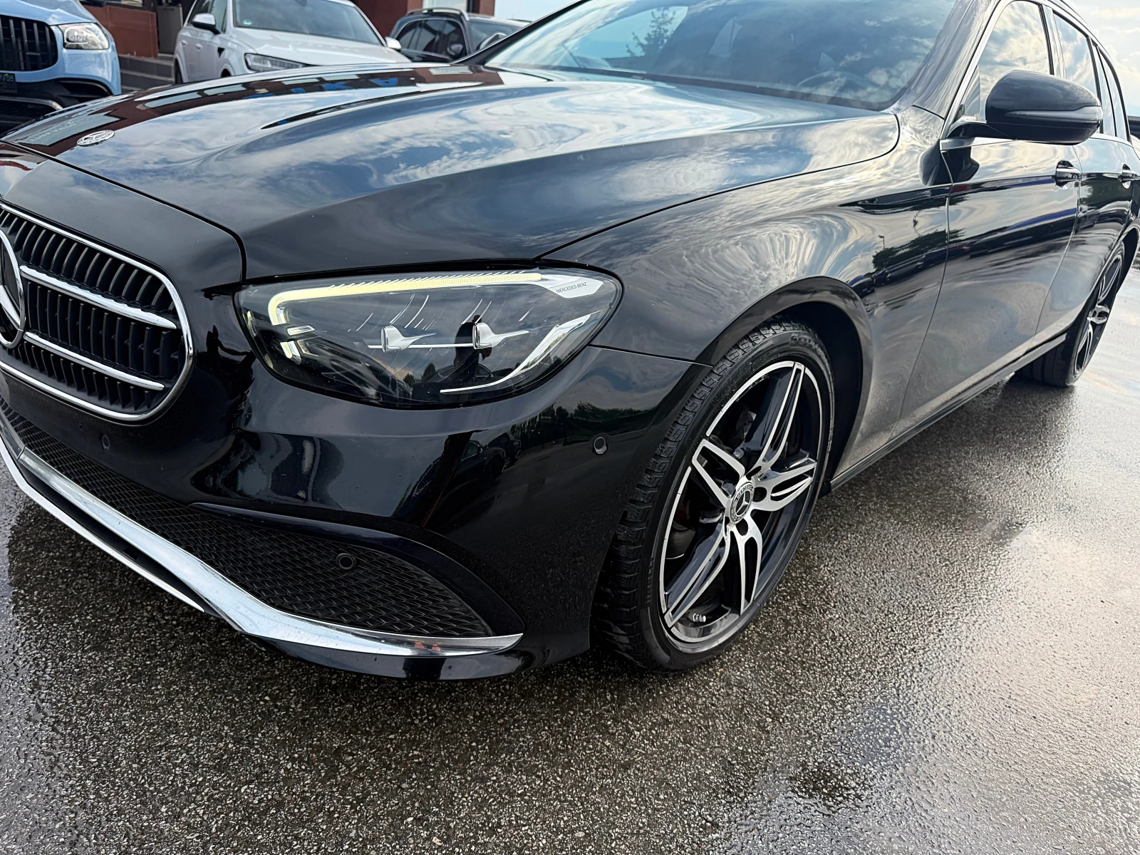 Mercedes-Benz E 200 DISTRONIK-LED-BIXENON-KAMERA-9скорости-3D, снимка 4 - Автомобили и джипове - 55017224