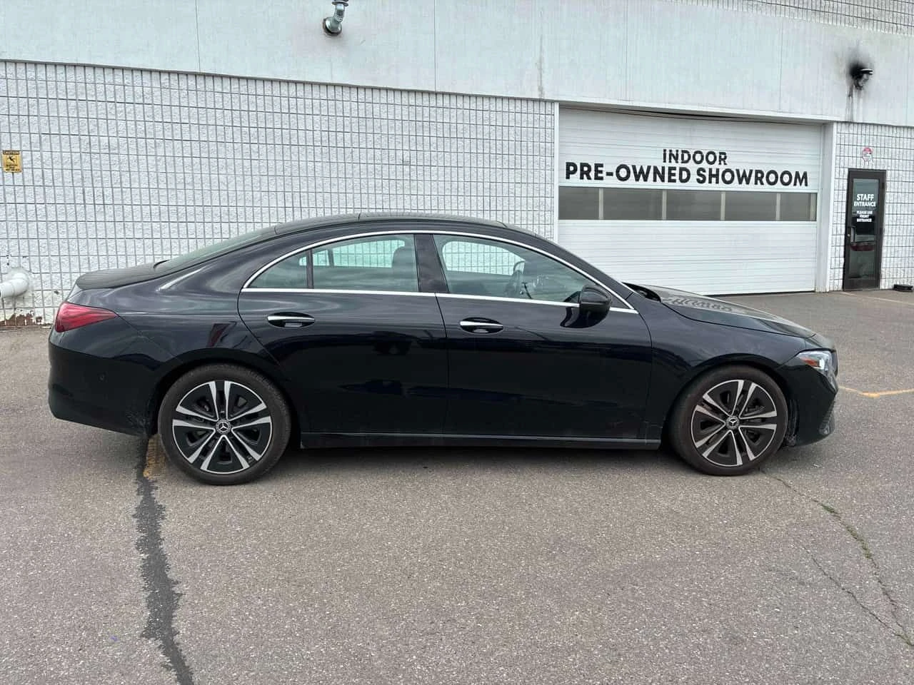 Mercedes-Benz CLA 250 | CARFAX | АВТОКРЕДИТ БЕЗ ПЪРВОНАЧАЛНА ВНОСКА, снимка 4 - Автомобили и джипове - 55335702