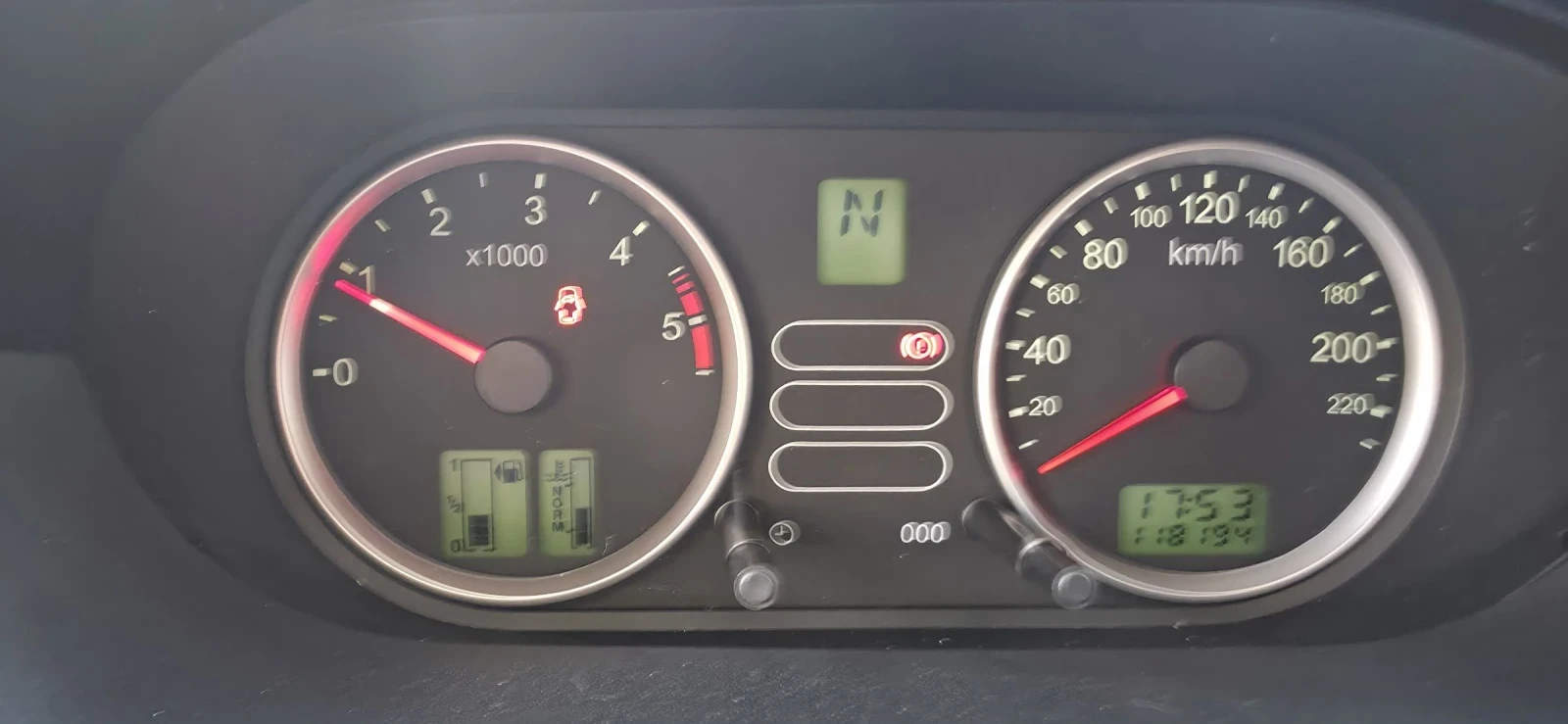 Ford Fiesta 1.4 tdci automatic, снимка 8 - Автомобили и джипове - 55430988