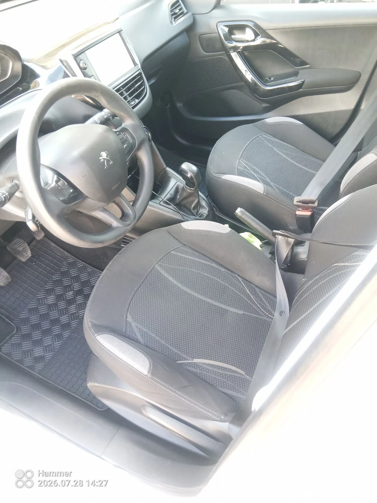 Peugeot 208 1.6HDI, снимка 9 - Автомобили и джипове - 55451567