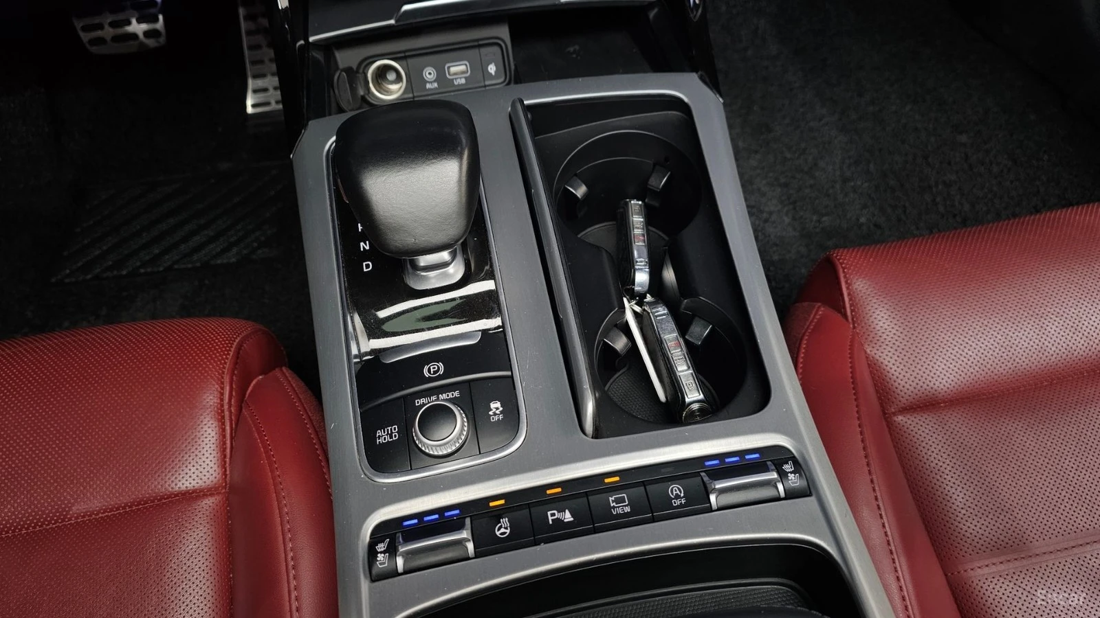 Kia Stinger 3.3 Turbo AWD GT* КОЖА* ОБДУХВ* НАВИ* ПАНО, снимка 8 - Автомобили и джипове - 55510120