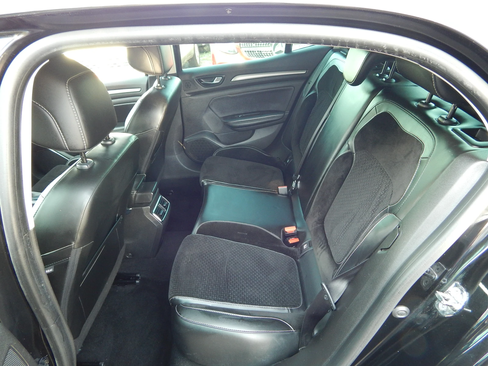 Renault Megane 1.5DCI* 159000km.* EURO6* , снимка 15 - Автомобили и джипове - 55544106