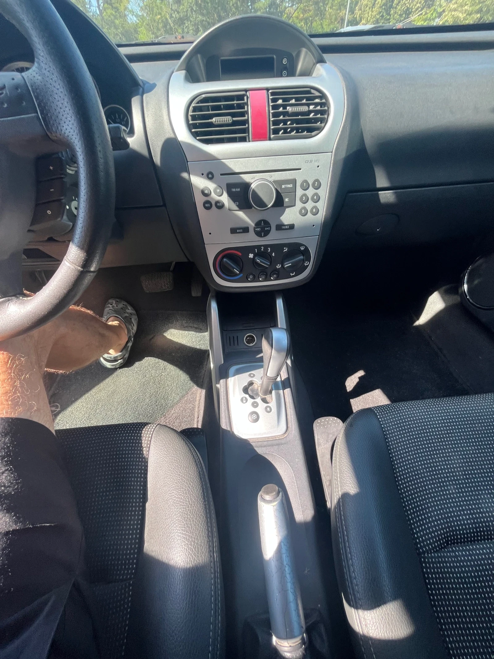 Opel Tigra АВТОМАТИК, снимка 16 - Автомобили и джипове - 55681369