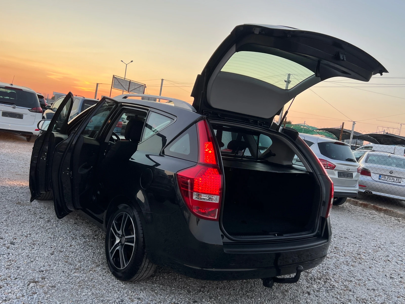 Kia Ceed ЛИЗИНГ-1, 6 КЛИМАТИК-ТОП, снимка 14 - Автомобили и джипове - 55729774