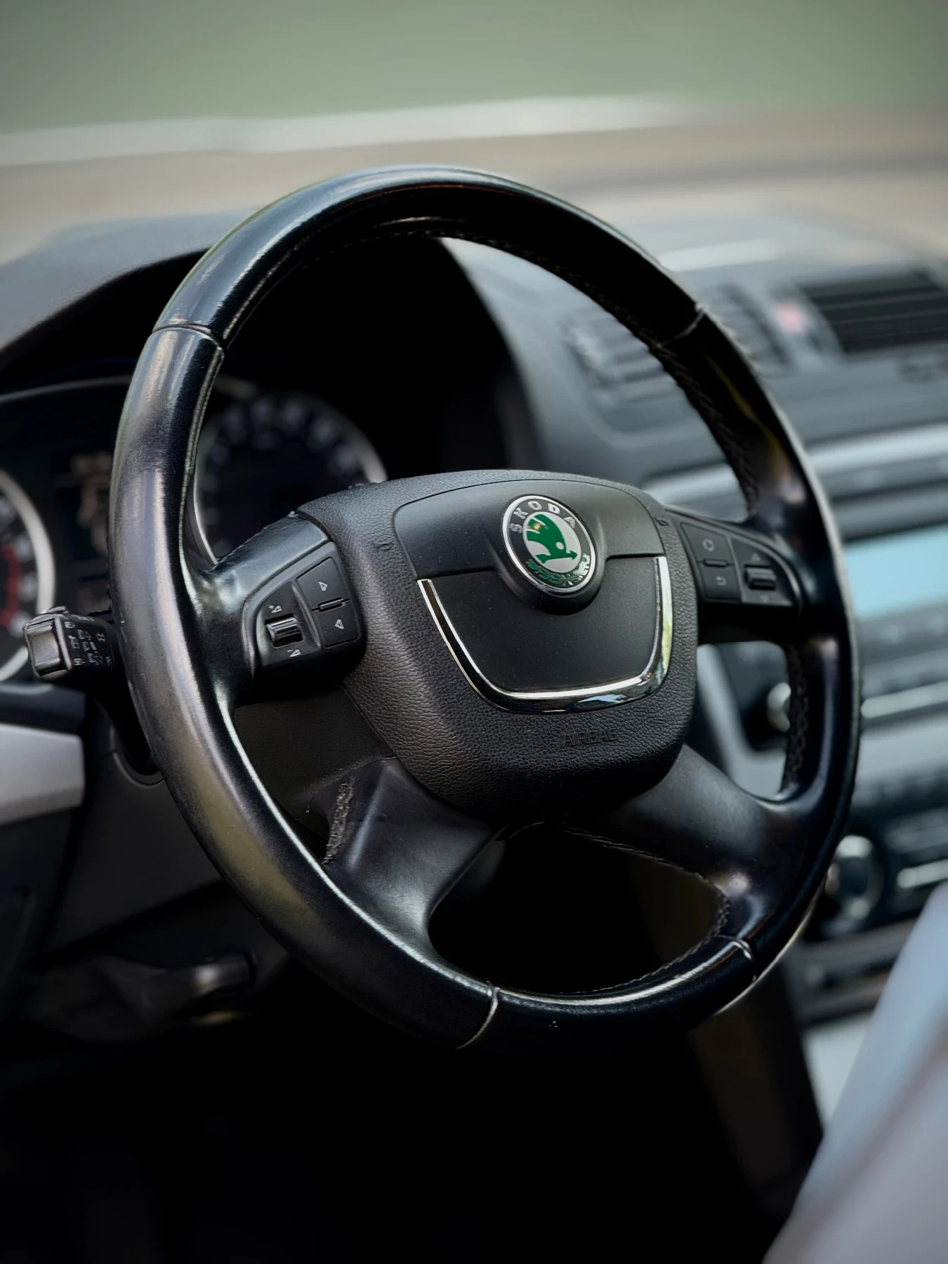 Skoda Octavia 1.6 TDI 105 к.с., снимка 10 - Автомобили и джипове - 55797775