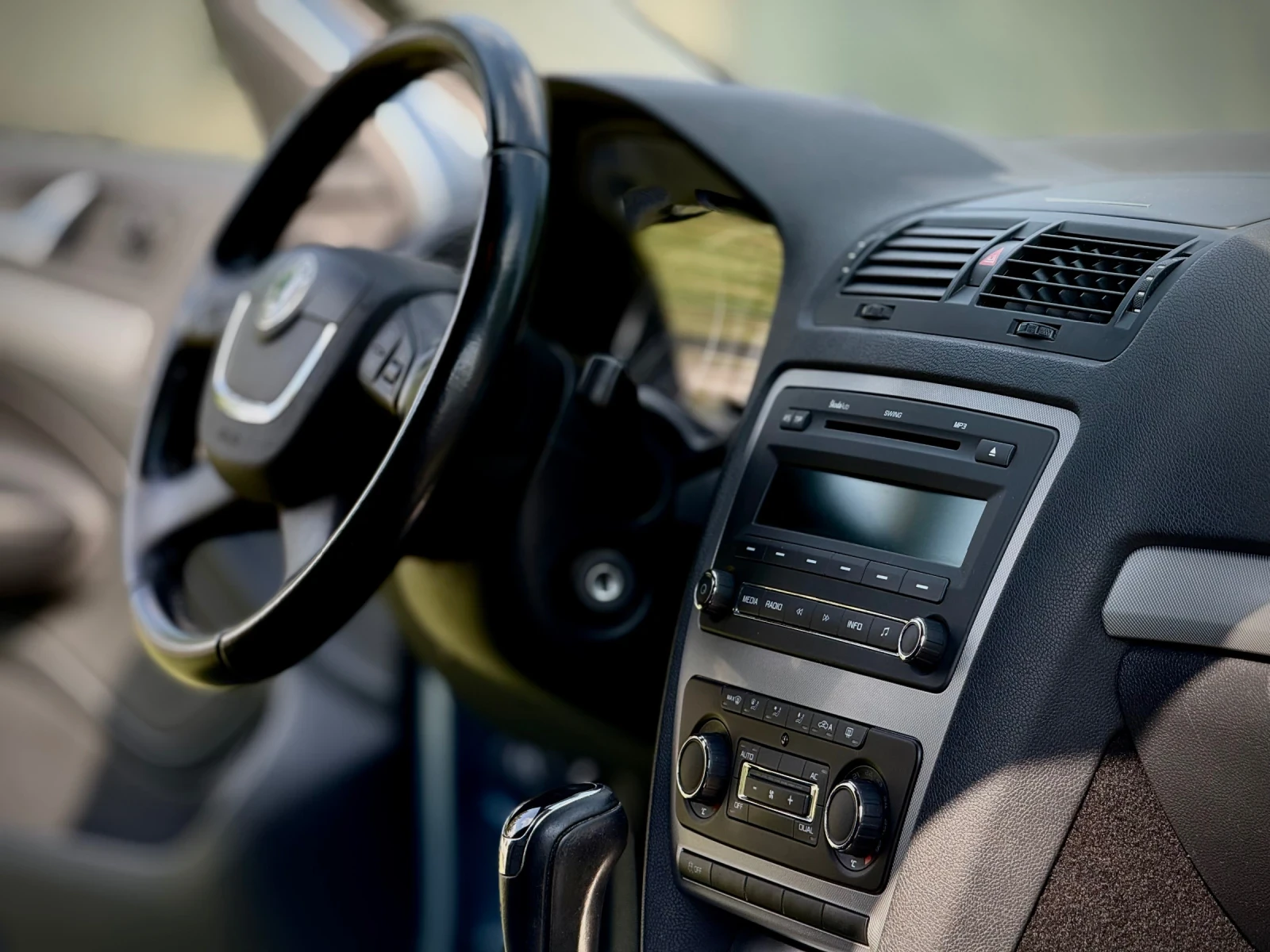 Skoda Octavia 1.6 TDI 105 к.с., снимка 9 - Автомобили и джипове - 55797775