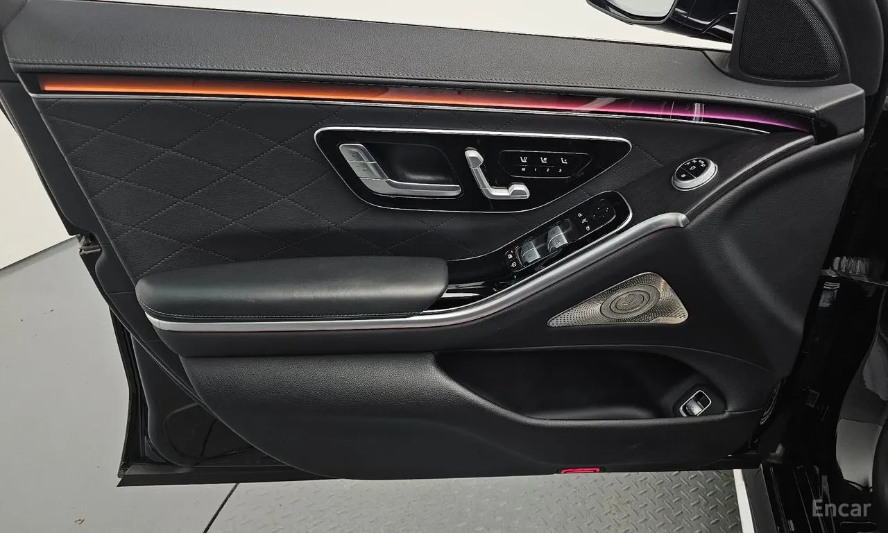 Mercedes-Benz S 400 d* 4MATIC* OБДУХ* ДИСТРОНИК* ПАНО* HUD, снимка 12 - Автомобили и джипове - 56097554
