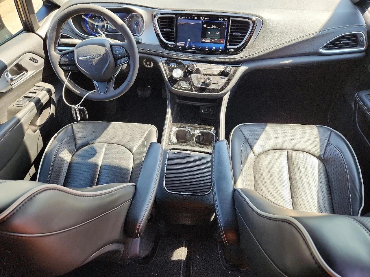 Chrysler Pacifica 3.6l Limited, снимка 8 - Автомобили и джипове - 56224662