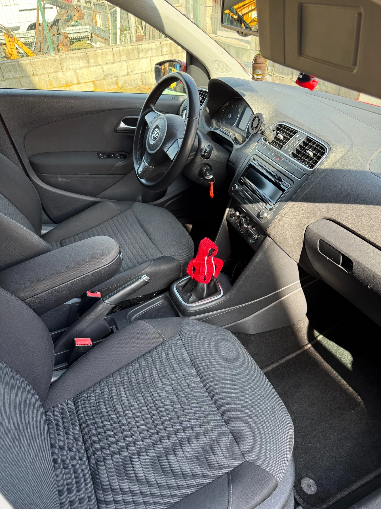 VW Polo, снимка 16 - Автомобили и джипове - 56569023