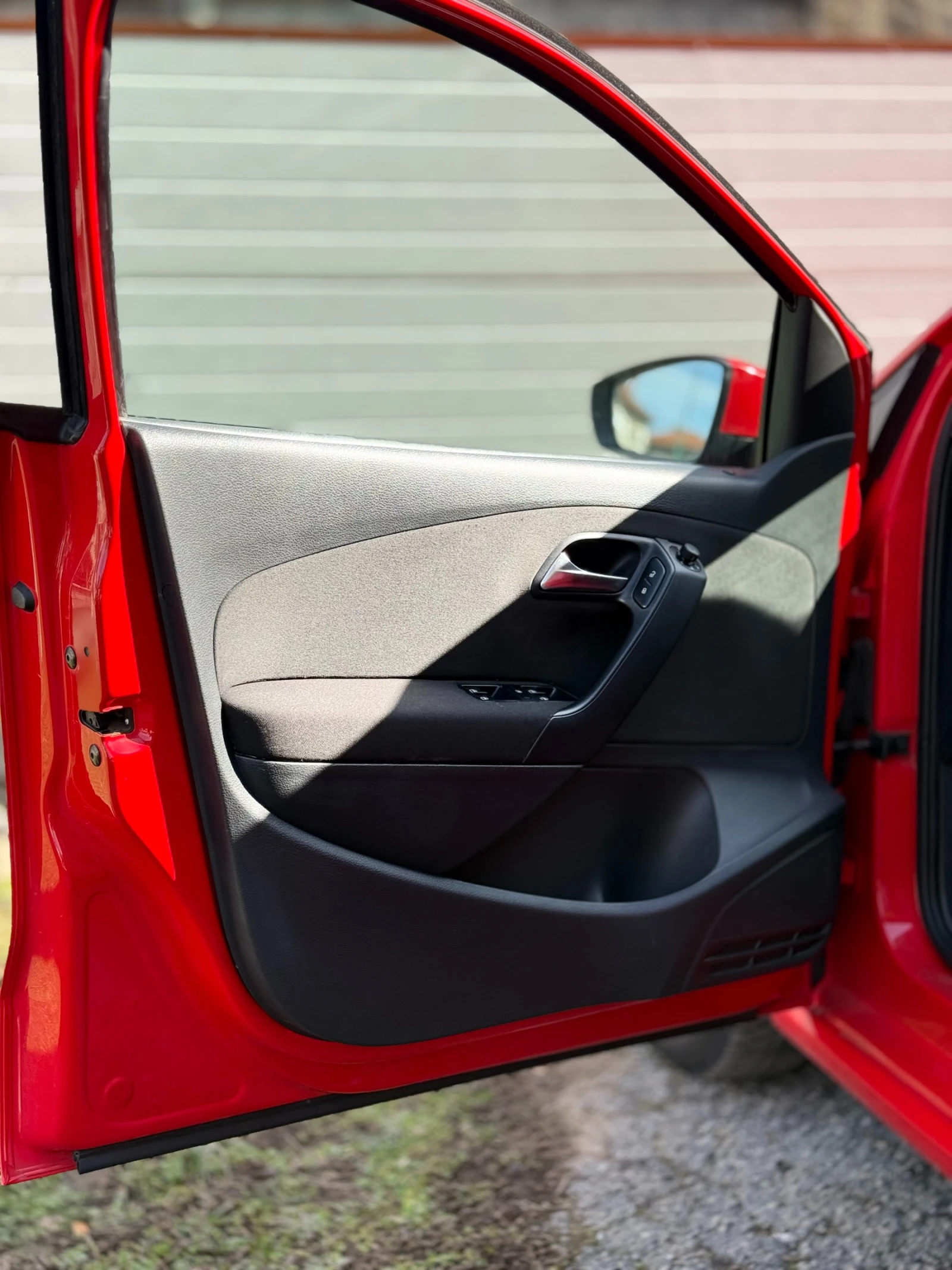 VW Polo, снимка 15 - Автомобили и джипове - 56569023