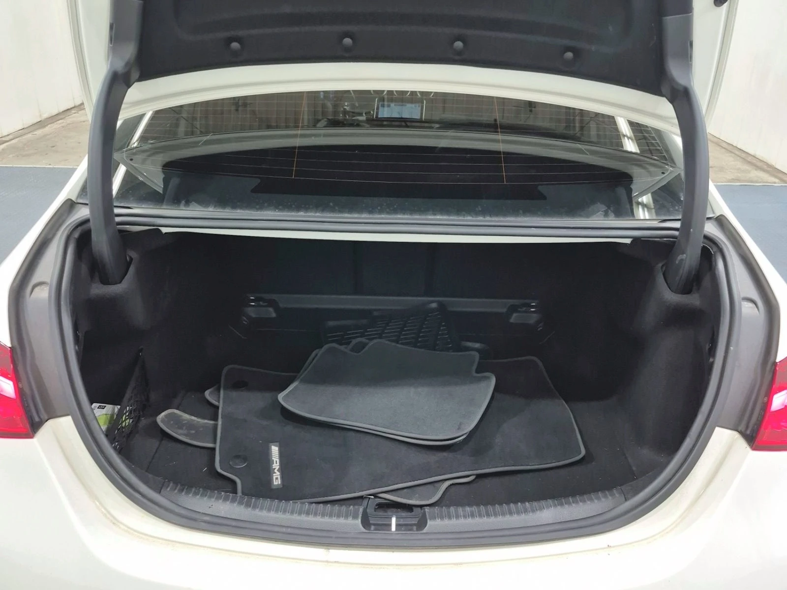 Mercedes-Benz C 300 AMG-pkg| Distronic| 360| HUD| �������| ���� | Mobile.bg � ����������� 13