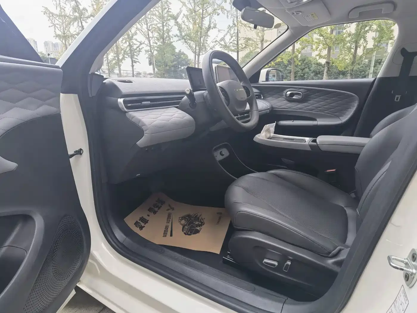 DONGFENG Box Yipai Nano 01 2024 430 Plus Smart+ , снимка 8 - Автомобили и джипове - 56667617