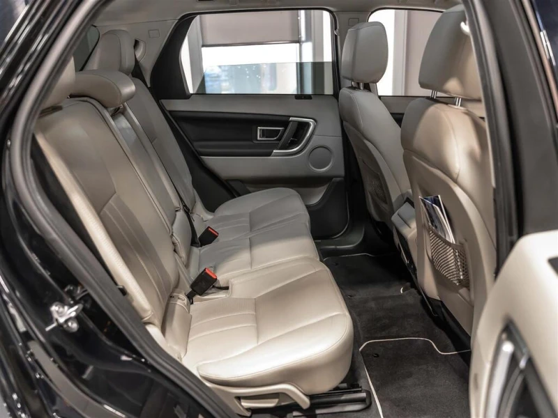 Land Rover Discovery Sport * $240 BI WEEKLY $2000 DOWN| HSE| BLACK PACK| MERI, снимка 11 - Автомобили и джипове - 52866422