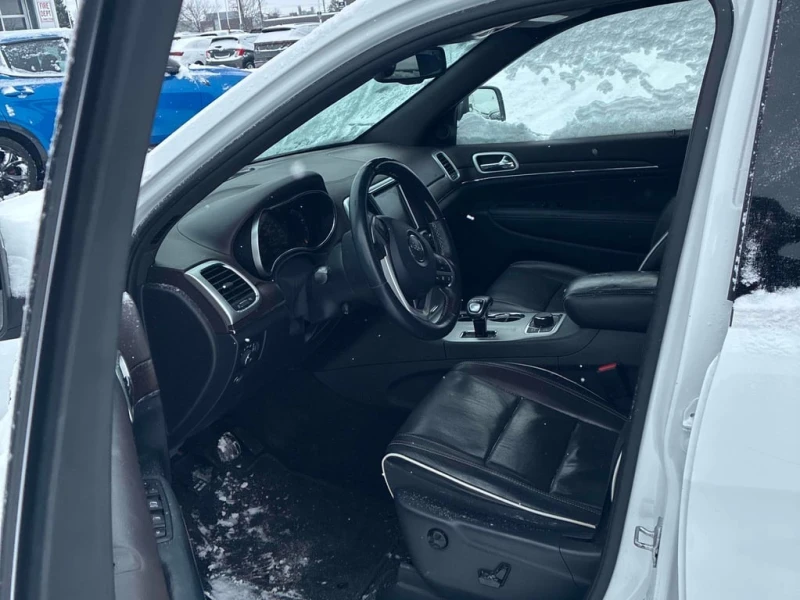 Jeep Grand cherokee * Overland * CARFAX * БЕЗ ПЪРВОНАЧАЛНА ВНОСКА, снимка 5 - Автомобили и джипове - 53166188