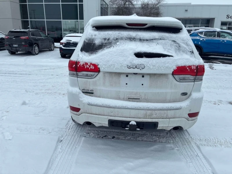 Jeep Grand cherokee * Overland * CARFAX * БЕЗ ПЪРВОНАЧАЛНА ВНОСКА, снимка 4 - Автомобили и джипове - 53166188